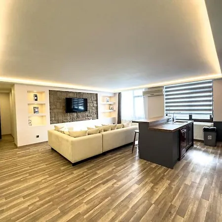 109-luxury Downtown Apartment Ankara